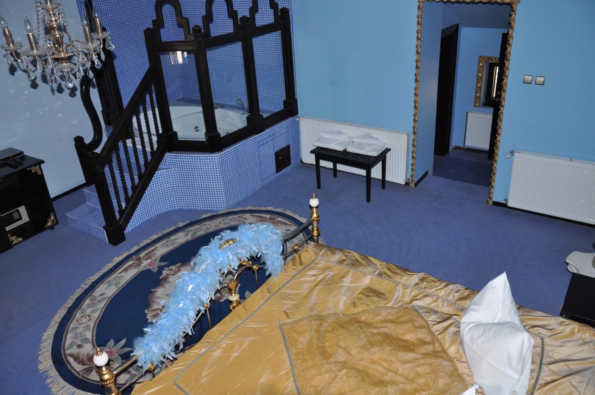 Casa Cu Farfurii Hotel Sinaia Room photo